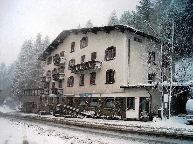 Hotel Spampatti Castione della Presolana Buitenkant foto